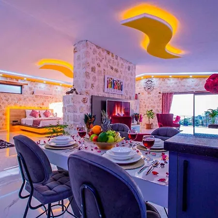 Mira Queen Apartment *